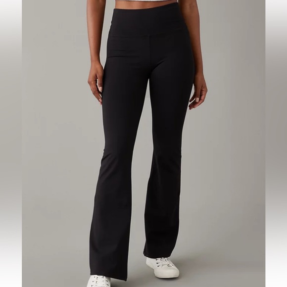 American Eagle Outfitters Pants - American Eagle -The Everything Flare Leggings - Size Large -Brand New With Tags!